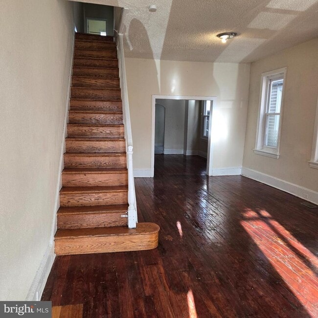 Photo - 1625 Womrath St