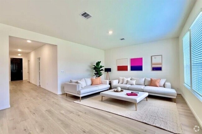 Building Photo - 18227 Dahlia Dale Dr Rental