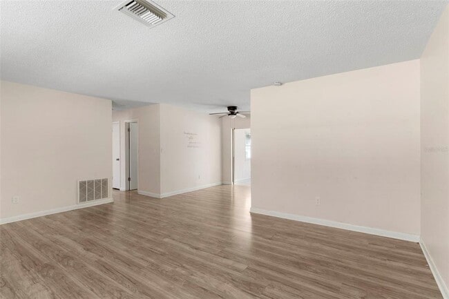 Photo - 20639 SW Rainbow Lakes Blvd