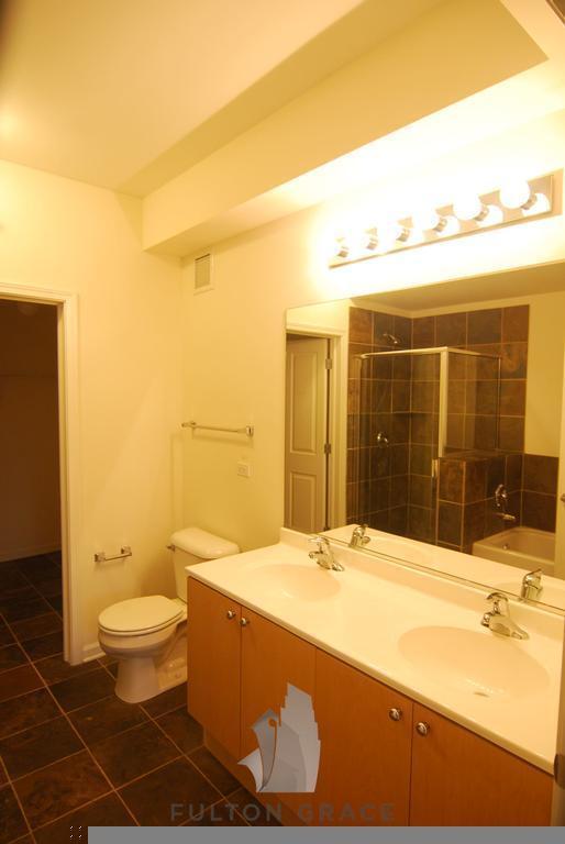 Photo - 1464 S Michigan Ave