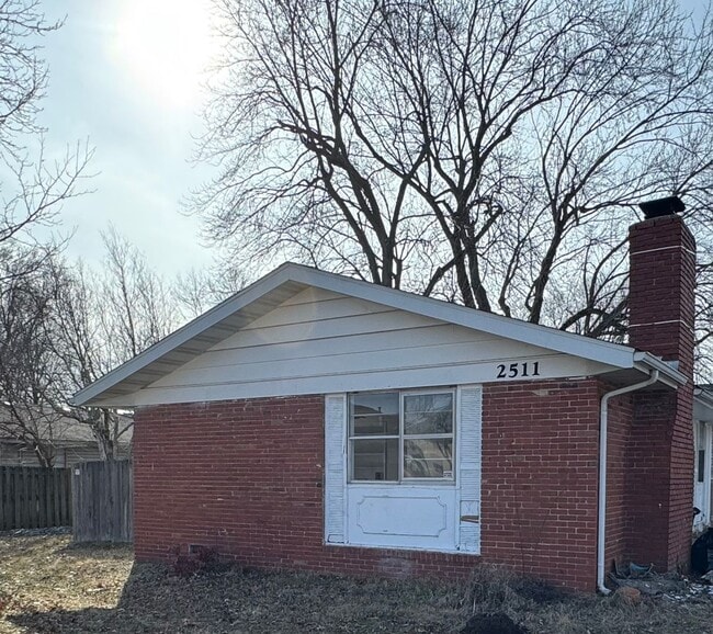 Building Photo - 2 Bedroom | 1.5 Bath | Located in Springfi... Rental