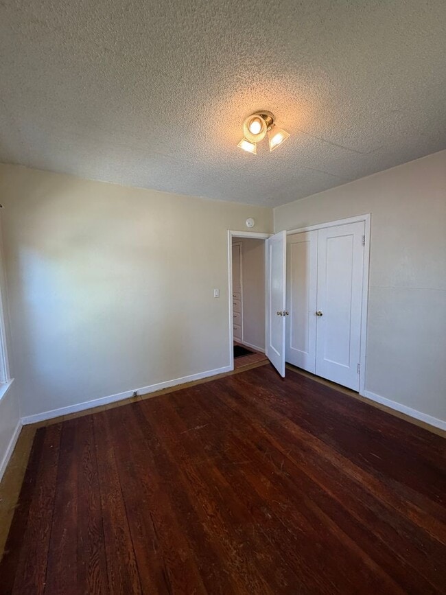 Photo - Adorable House with Large Yard, 1.2 Miles from Oregon Tech and Sky Lakes Medical Center!