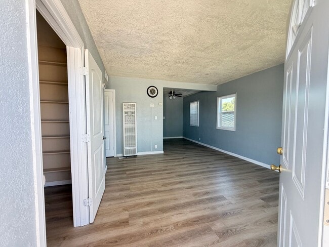 Photo - 405 N Gold Canyon St