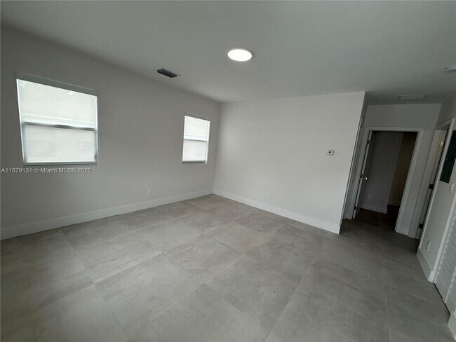 Photo - 1256 NE 110th Terrace Unidad 1