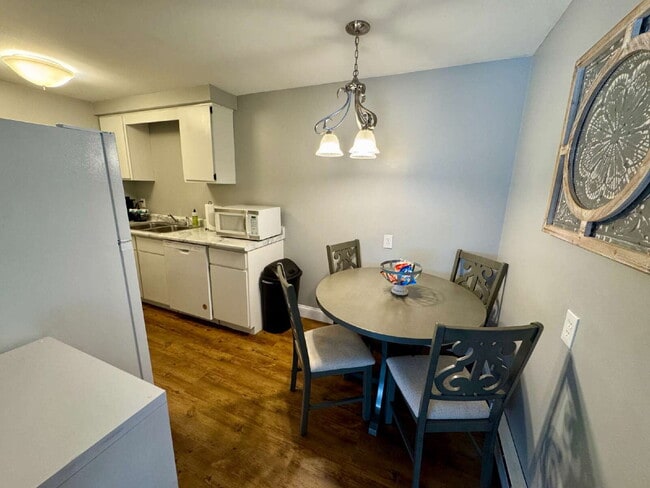 1444 State St Unit 7