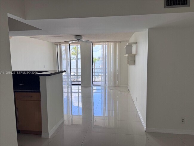 Photo - 2821 N Miami Beach Blvd Unit 3L
