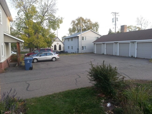 320 4th St SE Unidad 202