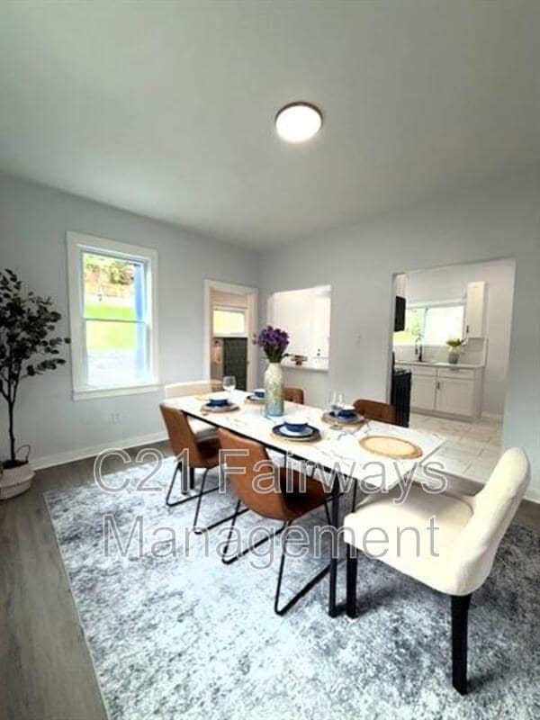 Photo - 1231 Denisonview St