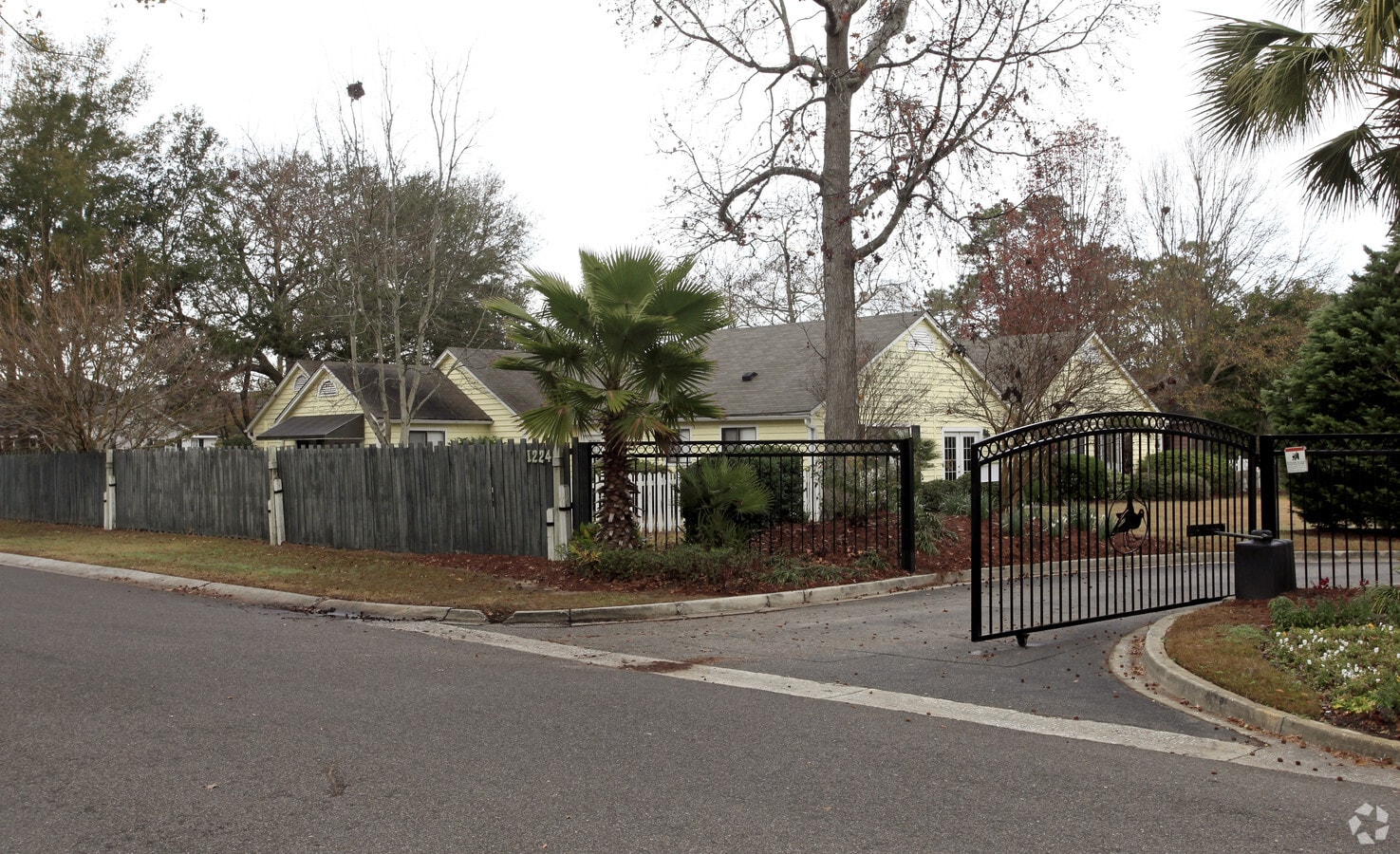 Entrada al pueblo - Cooper River Villages