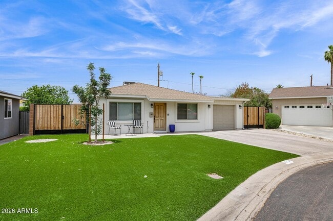 Photo - 4228 N 44th Pl