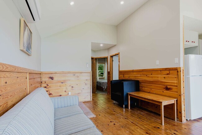 Photo - 2689 Muskoka District Road 118 West Unit ID1314734P