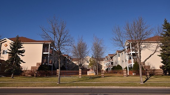 Sun West I - Sun West I Apartments