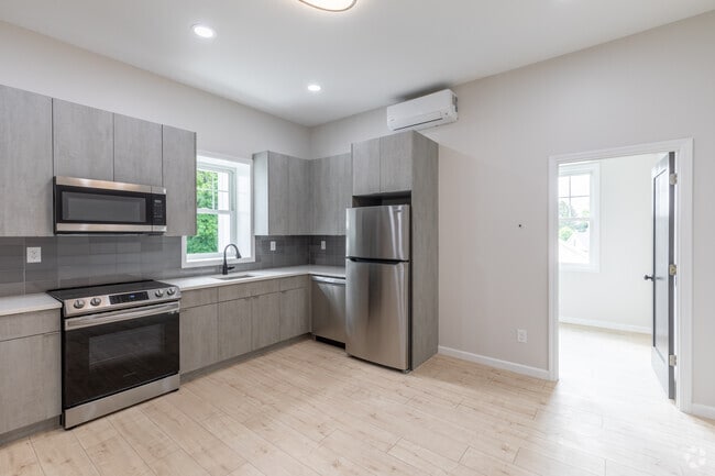 1 BR, 1 BA - The Smith Corner