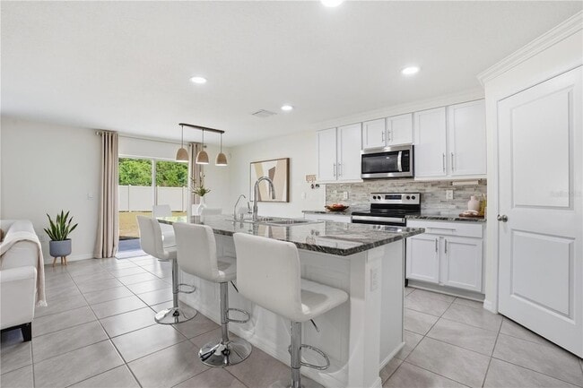 Photo - 6761 SE 3rd Lp