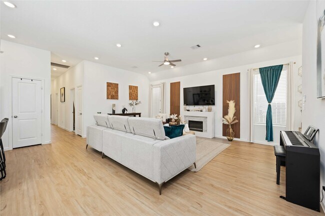 Photo - 3012 Andiamo Ln