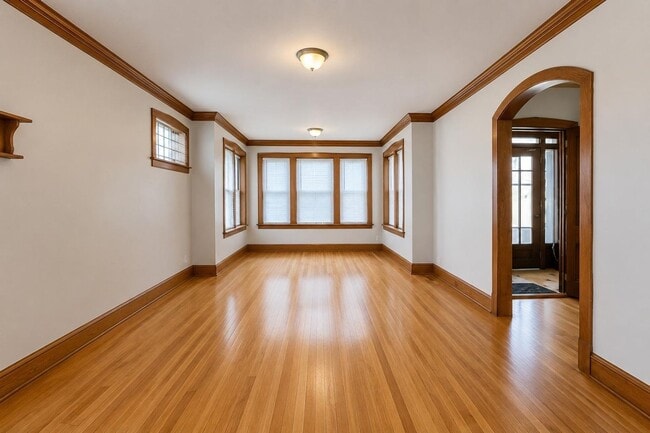 Building Photo - 1900 Highland Ave Unit 1F