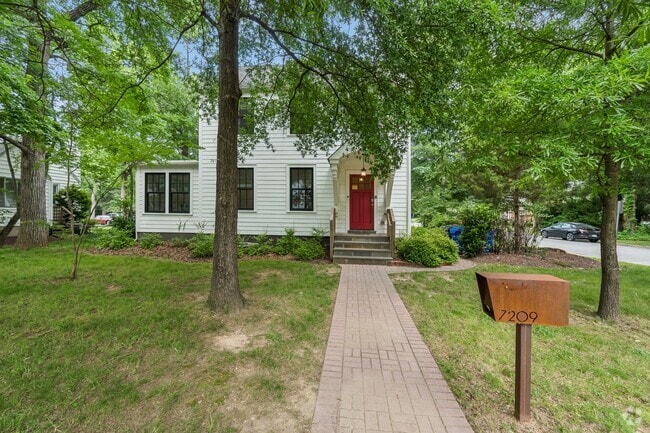 Building Photo - 7209 Dartmouth Ave Rental