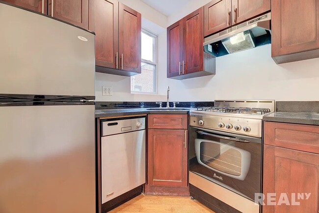 Photo - 75 Orchard St Unit 28