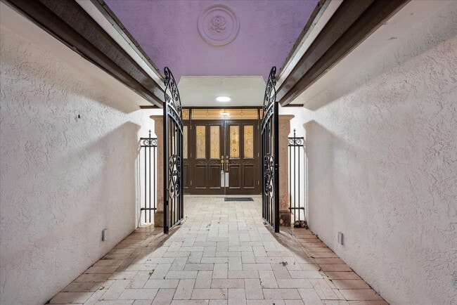 Photo - 1421 Ponce de Leon Dr