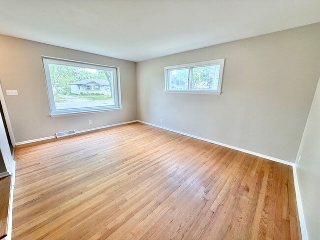Photo - 6919-6921 West Brentwood Avenue East Unit 6919