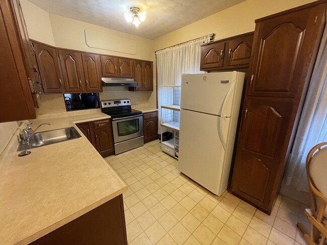 Photo - 51 Richmond Ave Unit 1