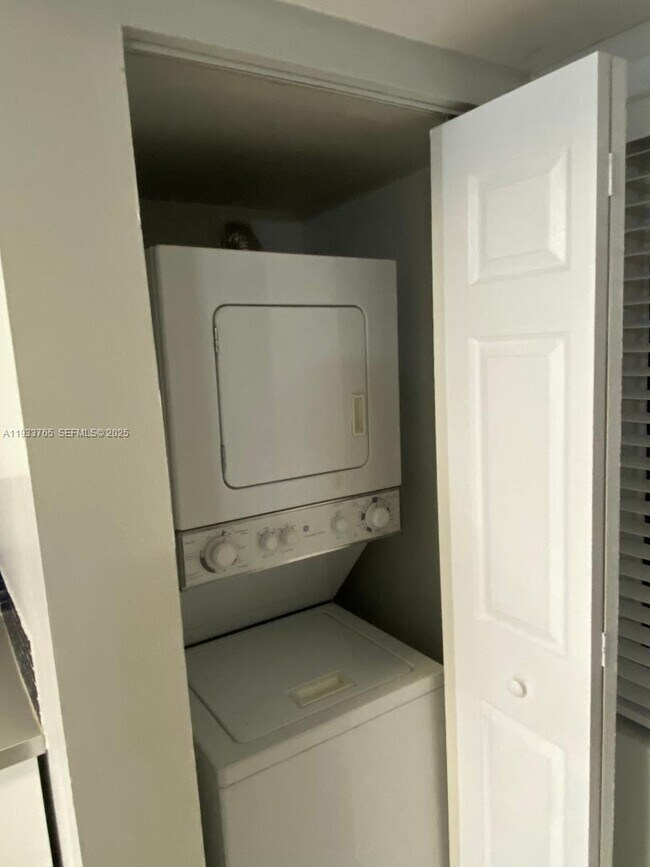 Photo - 9999 Summerbreeze Dr Unit 519