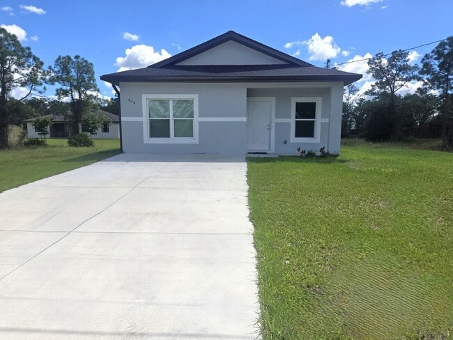 Photo - Cozy Two Bedroom, one bath house-Newer Con...