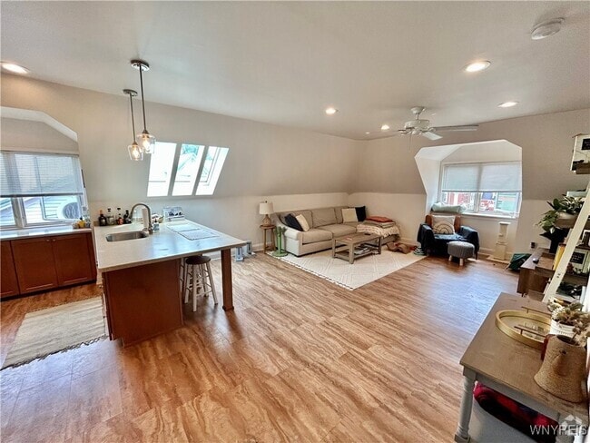 Building Photo - 295 Summer St Rental