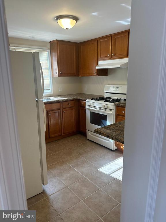 Photo - 371 Easton Rd Unit A