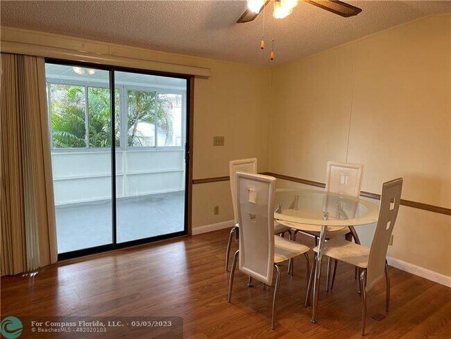 Photo - 3161 SW 53rd Ave