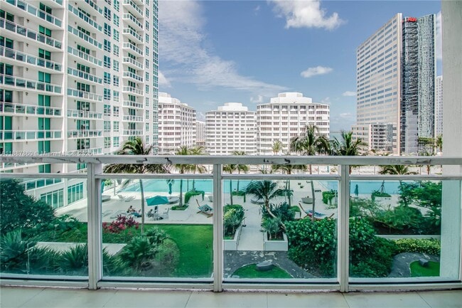 Building Photo - 951 Brickell Ave Unit 1402