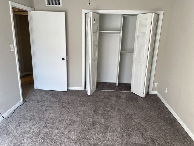 Photo - Serravella - 285-202 Unit 285-202