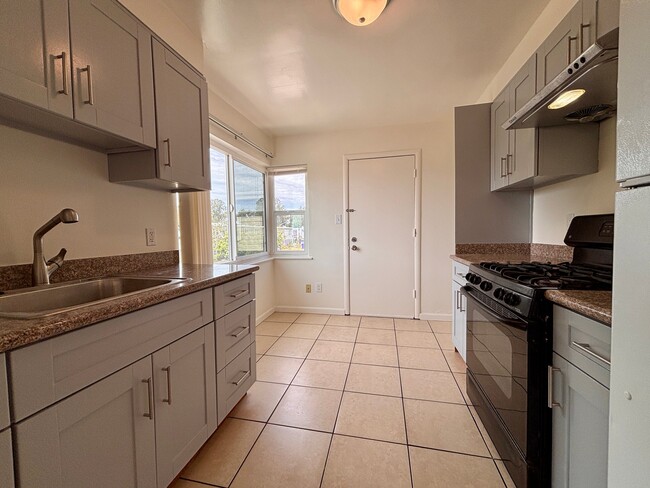 Photo - 8634 MacArthur Blvd Unit 8634 MacArthur Blvd