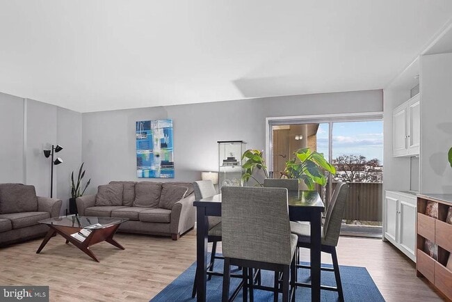 Building Photo - 4600 Connecticut Ave NW Unit 904
