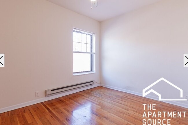 Photo - 654 W Cornelia Ave Unit 4