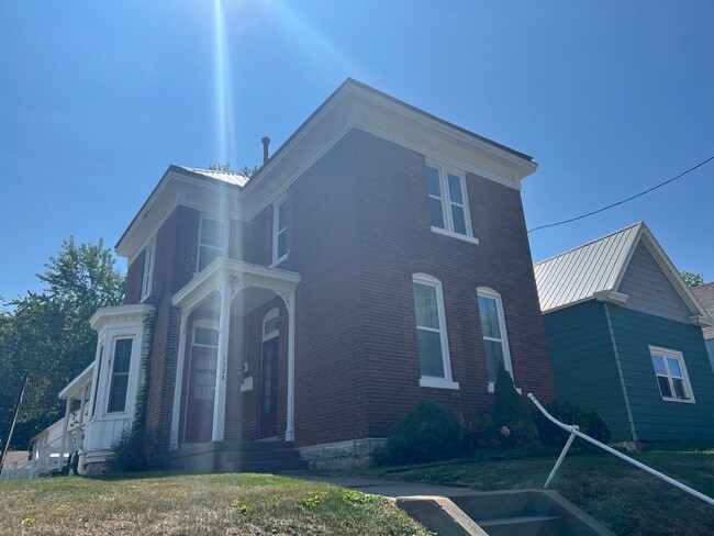Building Photo - Terrific single family home for rent.
