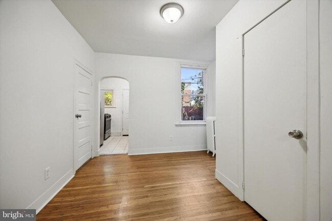 Photo - 2039 Aikens St