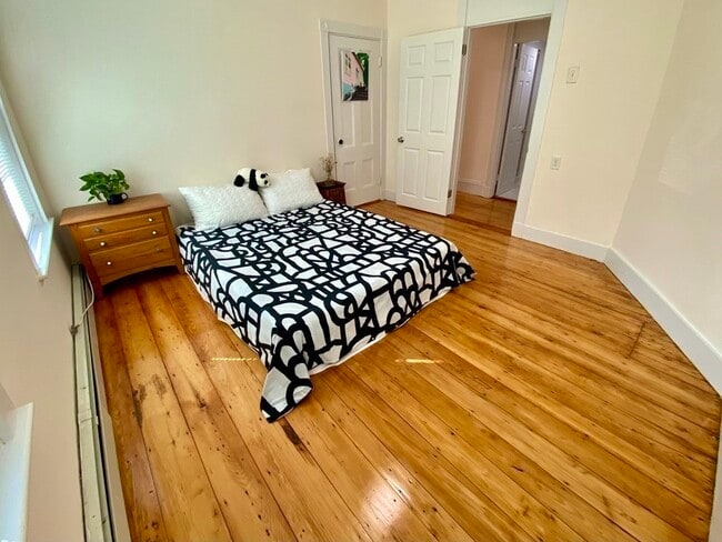 Photo - 18 Fisk Pl Unidad 1