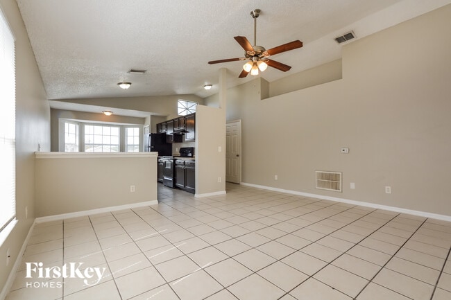 7543 Groveoak Dr