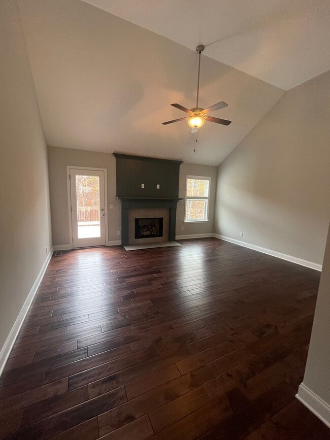 Photo - 4 Bedroom + Finished Basement for Rent in Ooltewah