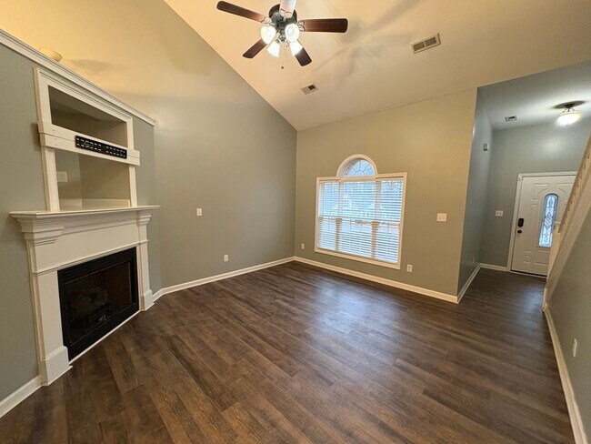 Photo - Lovely 3 Bed 2 Bath Raeford Home