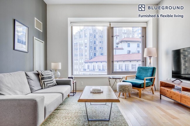 Building Photo - 75 Wall St Rental