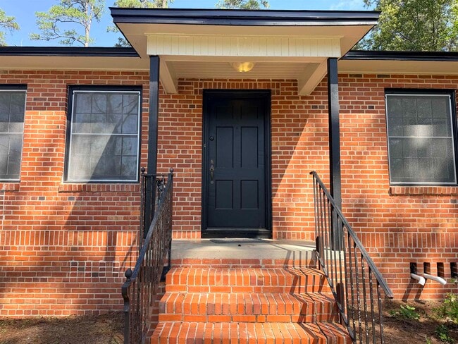 Photo - 1024 Cherokee Dr