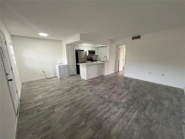 Photo - 4507 3rd St Cir W Unidad 277