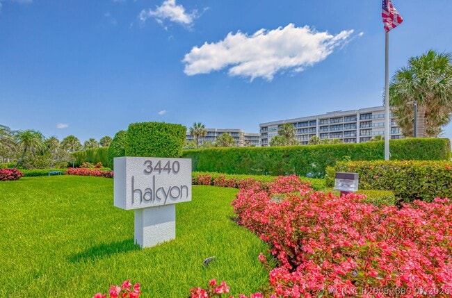3440 S Ocean Blvd Unit 105S