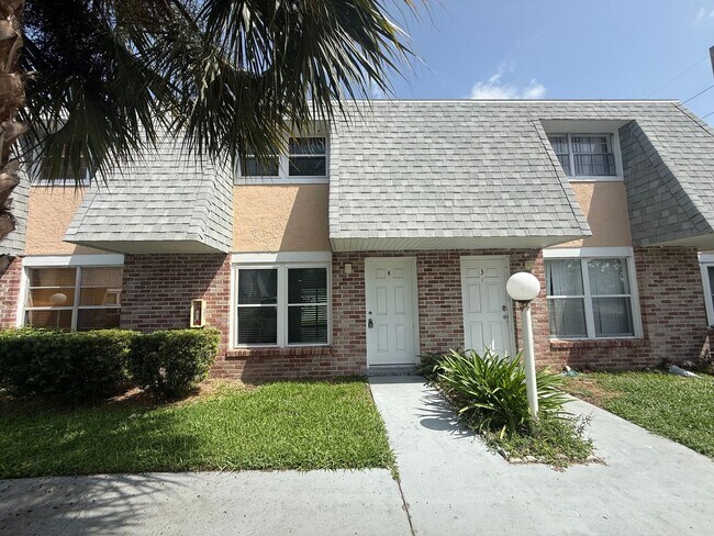 Photo - Inviting 2-bedroom, 1.5-bath home in South Daytona