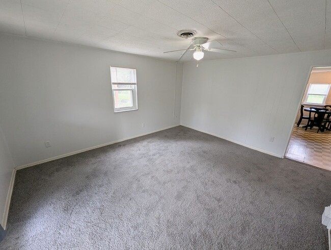 Photo - Living Large in Lemay - Section 8 Friendly!