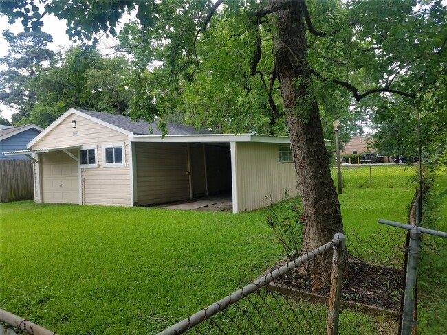 Photo - 12933 Barcus Ln