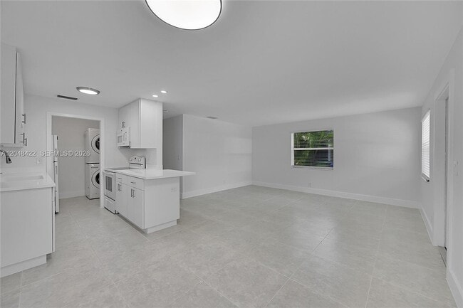 810 SW 12th Ct Unit 810