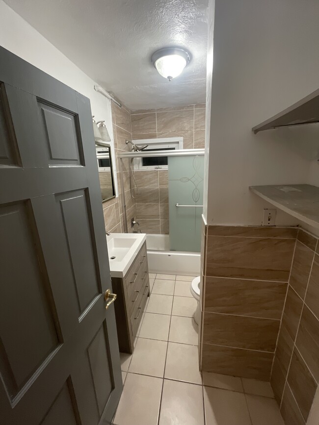 Photo - 27 Morris St Unit 1